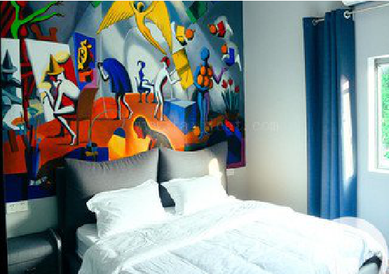 邵武对于酒店的墙体彩绘而言更注重哪些方面？